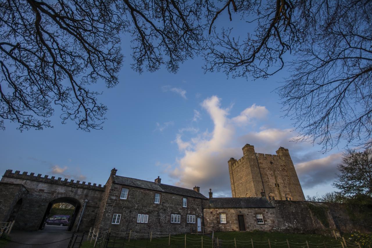 Appleby Castle Hotel Exterior photo